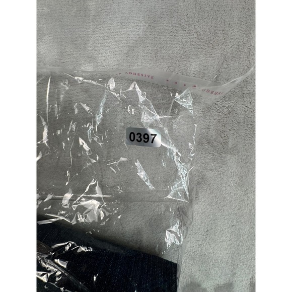 Almost Famous‎ Women Blue Denim Distressed Cropped Jeans Size 9 - Picture 8 of 8